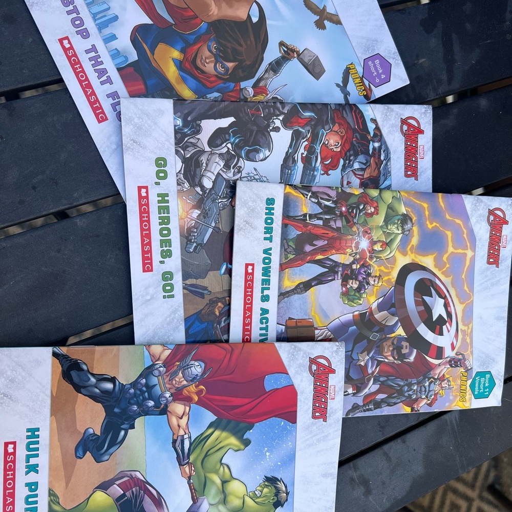 Phonics marvel easy short reads